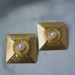 Handmade Oversized Elegant Gold and Pearl Square Earrings Brand New